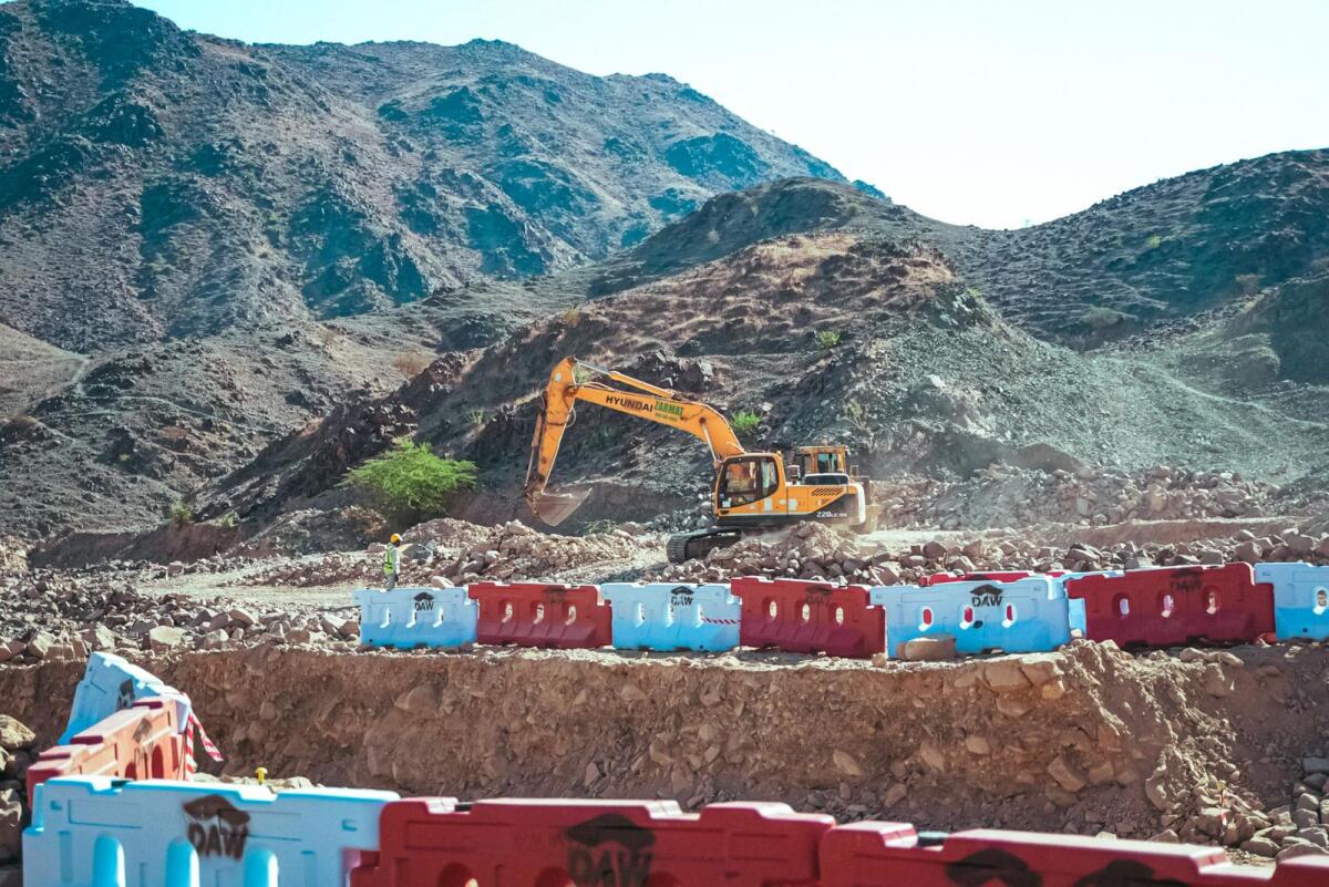 Daw Construction's contributions to NOMAD