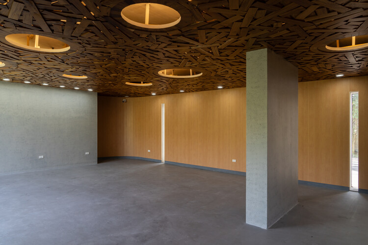 Hushan Reservoir Environmental Education Center / KDS Architects - Interior photography, wood