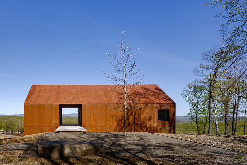 Worrell Yeung Ridge Barn