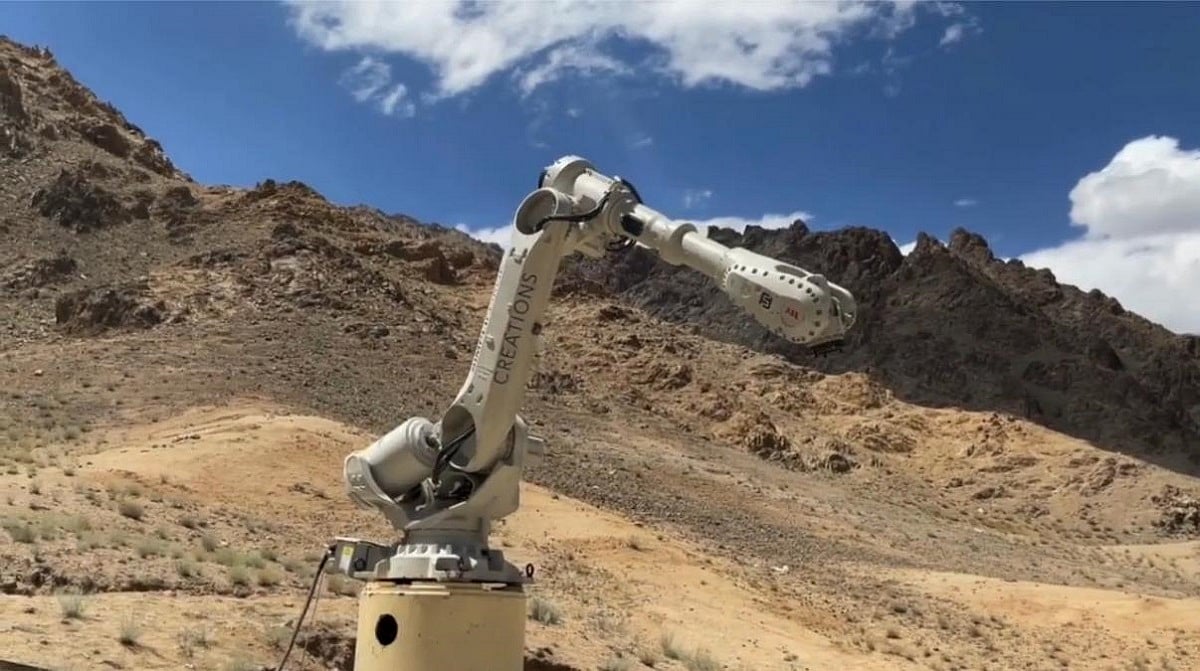 Construction of the world's highest 3D-printed 3D bunker in Leh