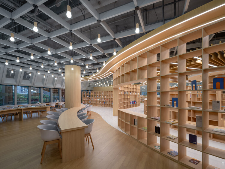 Shekou Kultur- und Sportpark / Tanghua architects - Interior photography, shelves, wood