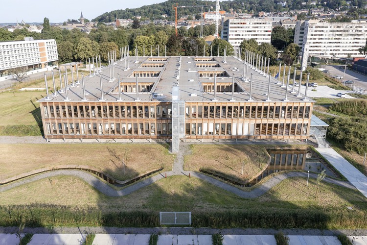The ticket management house of the province of Namur / Samyn and Partner - Outdoor Fortography