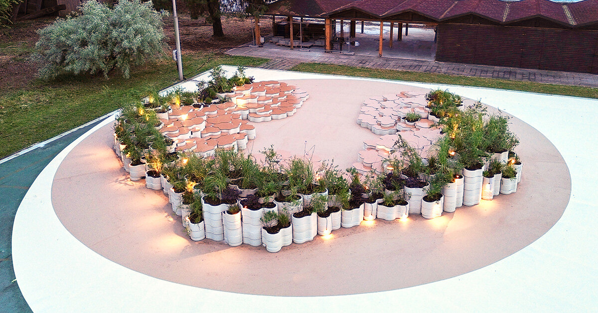 Mario Cucinella 3D prints of flower -shaped amphitheater in Venice