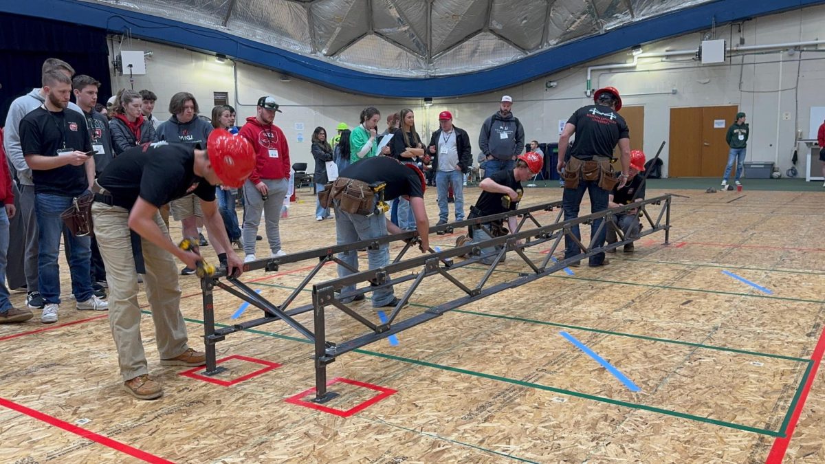 The WKU Steel Bridge team is making national competition ahead