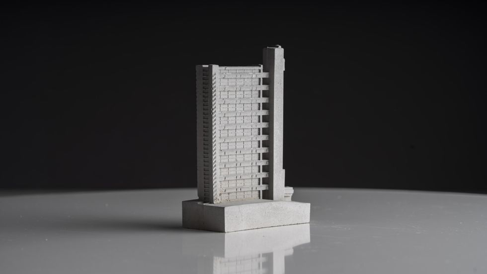 Concrete miniature