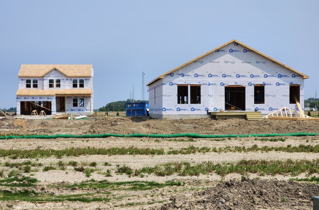 Tax procurement to make new houses more affordable and at the same time to free cheaper housing stocks in BG - BG Independent News