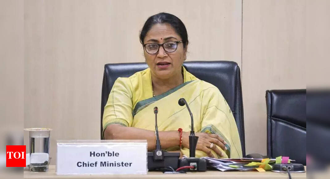 CM for lower merger fees, green BLDG expansion | Delhi News