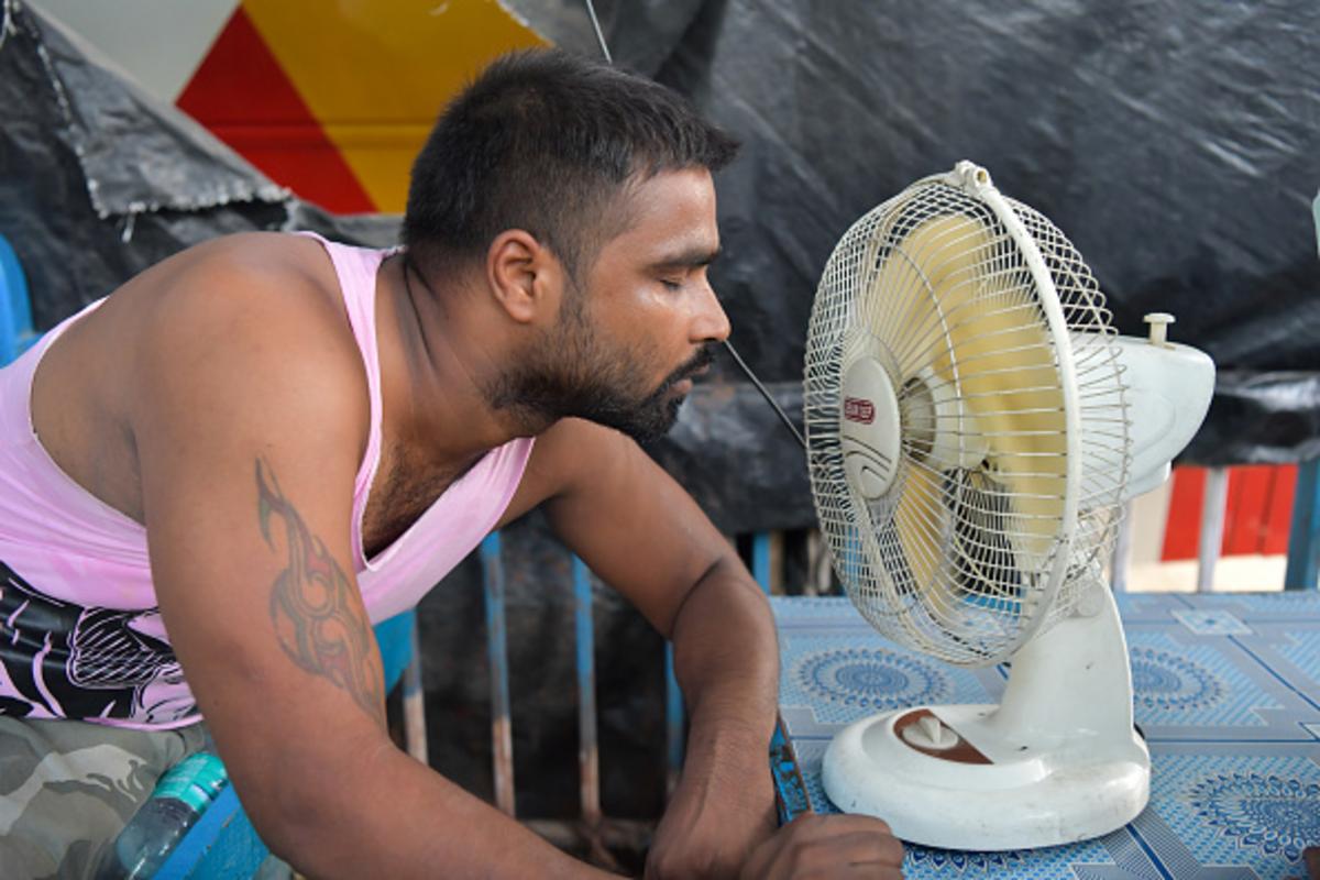 Is there a maximum workplace temperature in the state of New York?