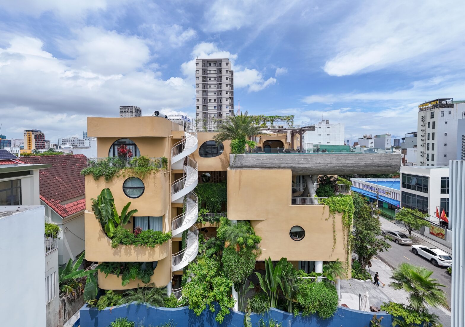 Saha Casa Boutique / Ho Khue architects