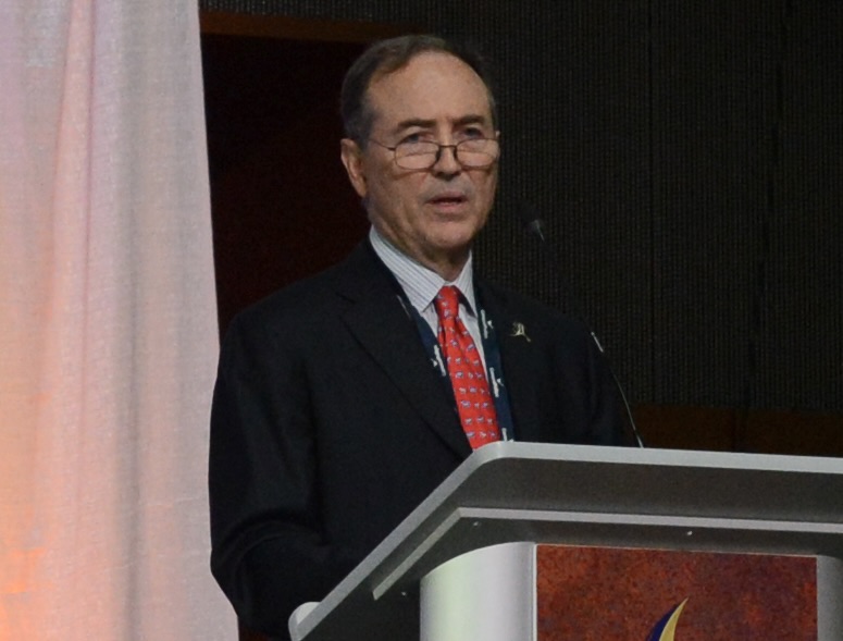Rex Cannon, co-president of 8 stars Alaska LLC, speaks on Thursday, August 28, 2025, at the annual convention of the Alaska Oil and Gas Association in Anchorage. (Photo by James Brooks/Alaska Beacon)
