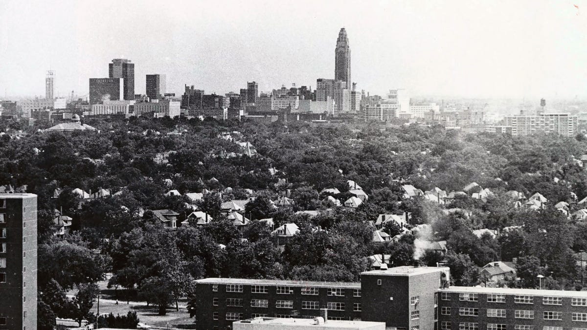 101 years ago broken floor for Columbus' first skyscraper
