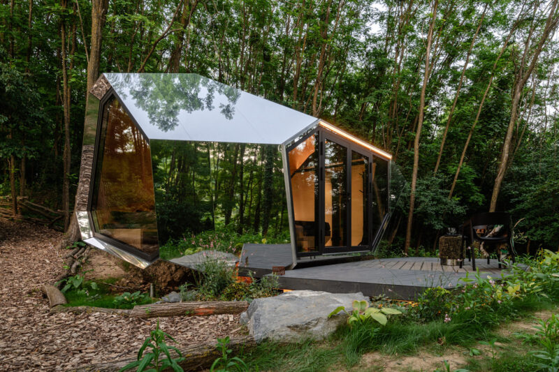 The Pebl Grand Modular Chinz brings portable luxury life into the future dumb