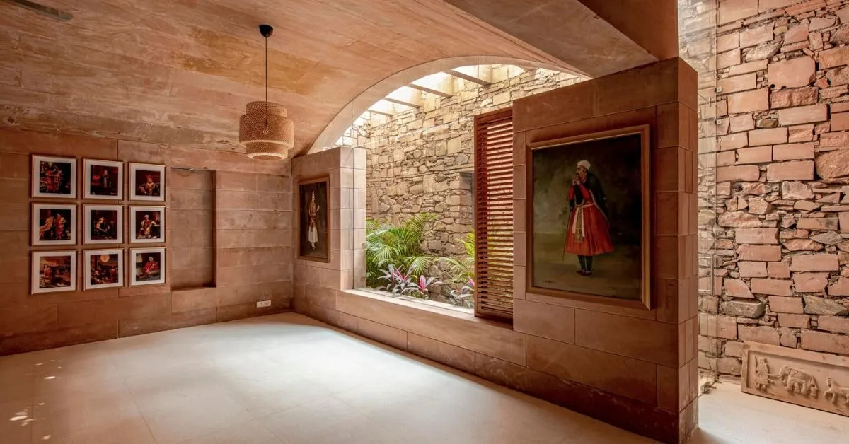 The client is a descendant of the royal family of Dundlod in Rajasthan and the stone house was built as an ode to its traditional heritage