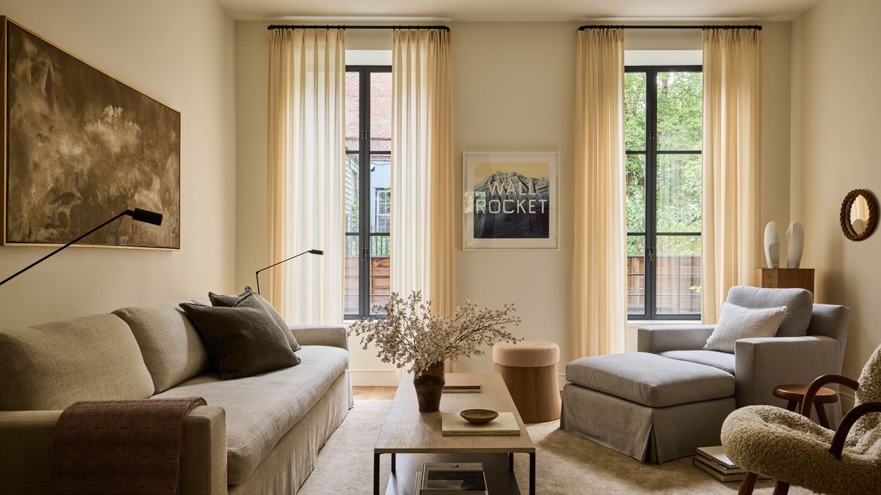 Once a restaurant, then a grain storage, this jewelbox town house defines the serenity in the city