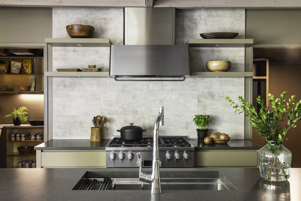 Kitchen makes an artistic statement