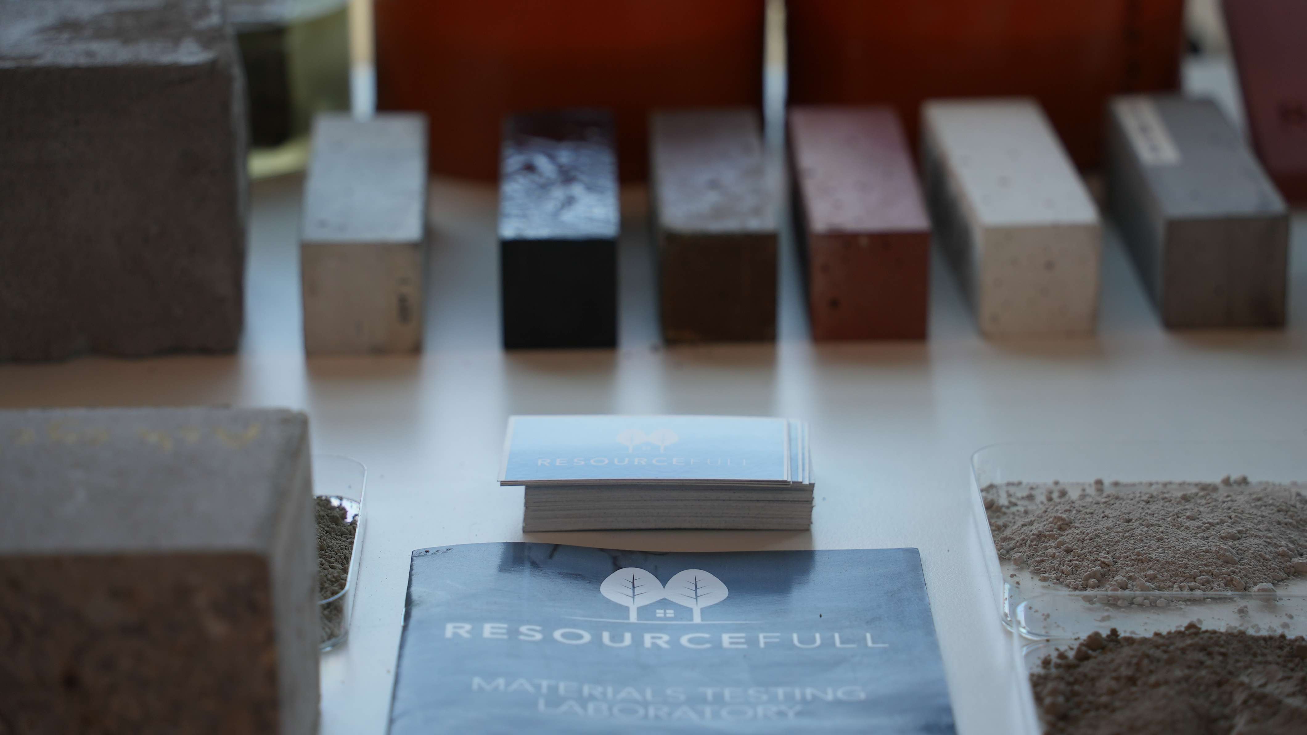 Ghent researchers produce environmentally friendly paving stones from waste ash