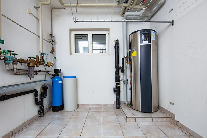 Photovoltaic-compatible eco-boiler system for sustainable houses in Switzerland