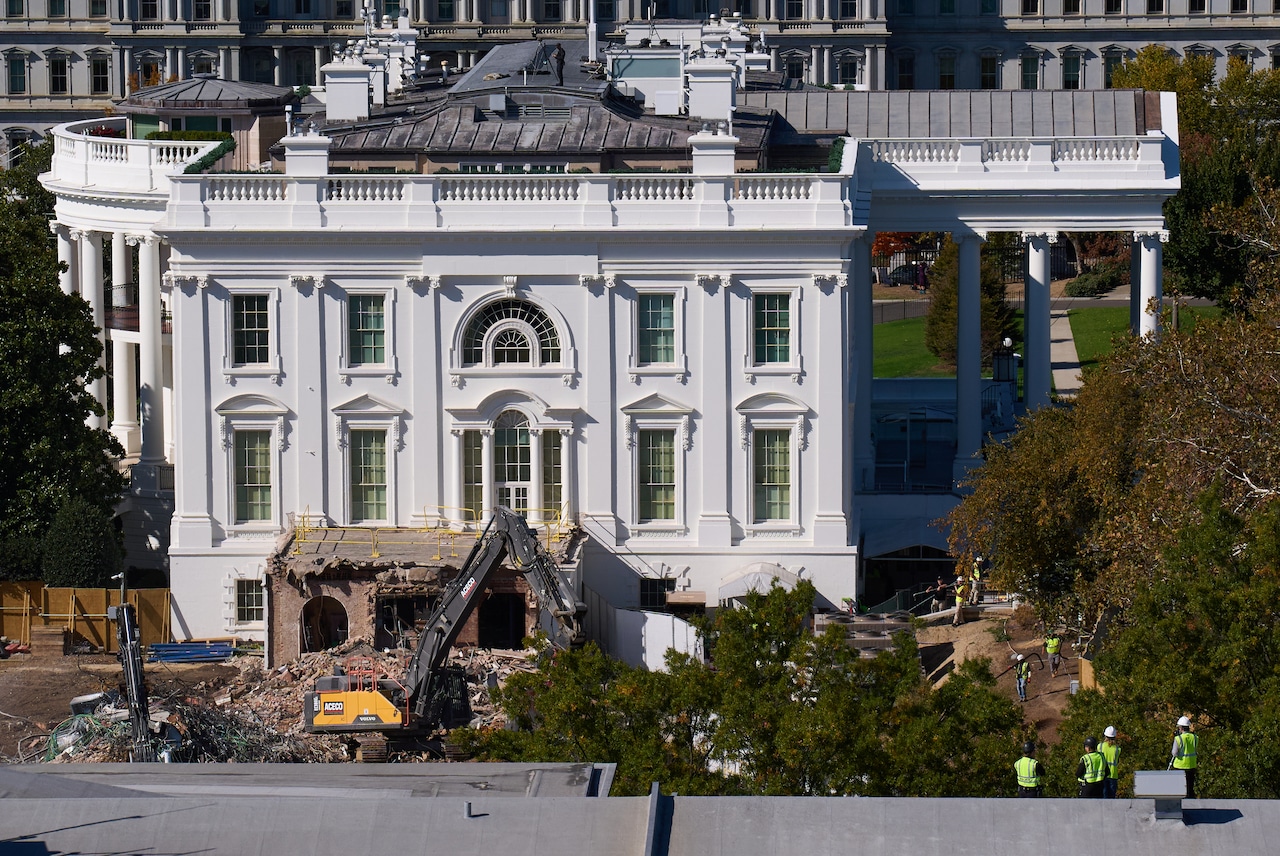 The White House releases a list of 37 donors to Trump's $300 million ballroom