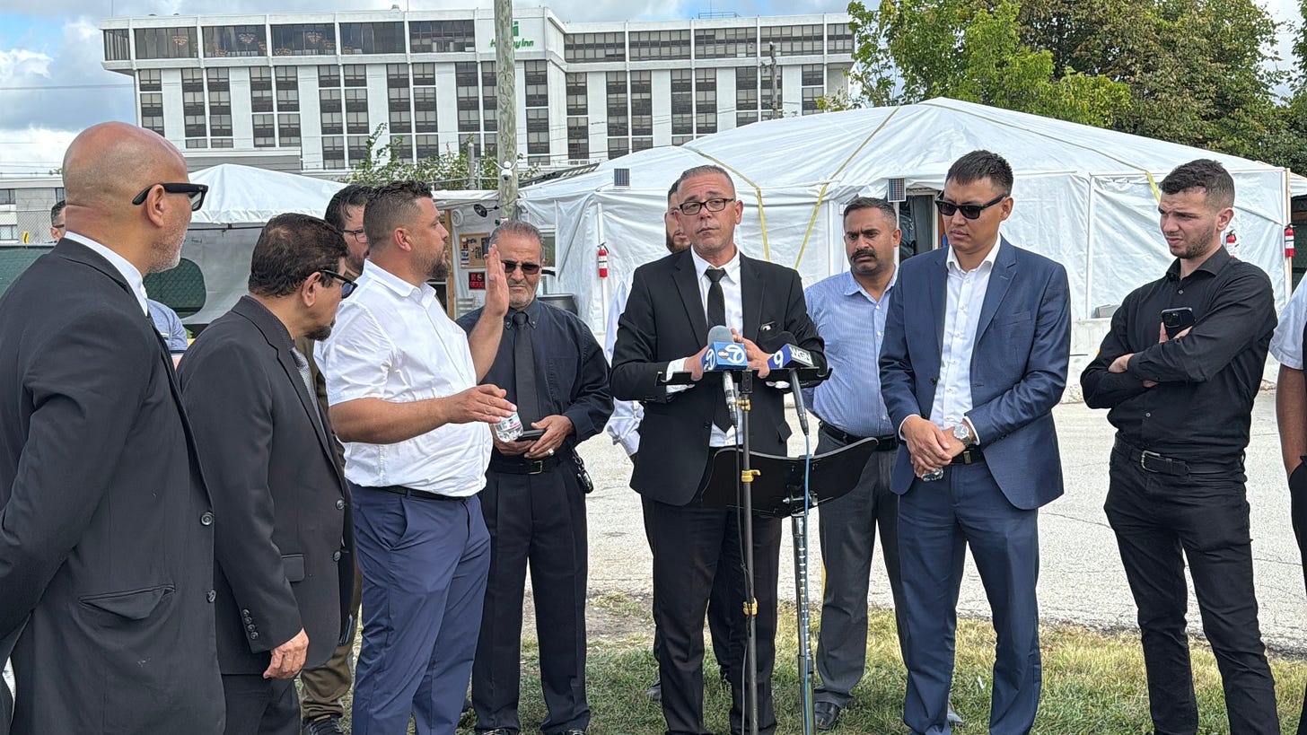 Chicago agrees to provide a more permanent structure for limo/Uber Black drivers