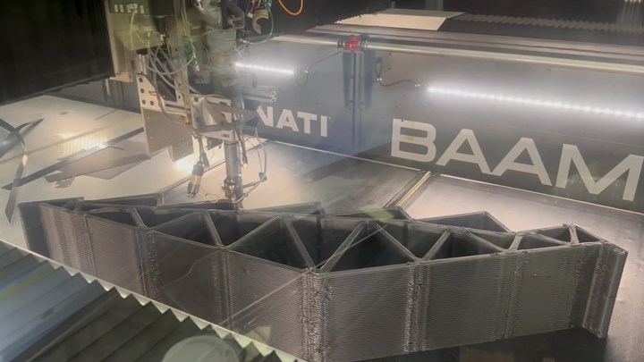 3D printing a composite shape