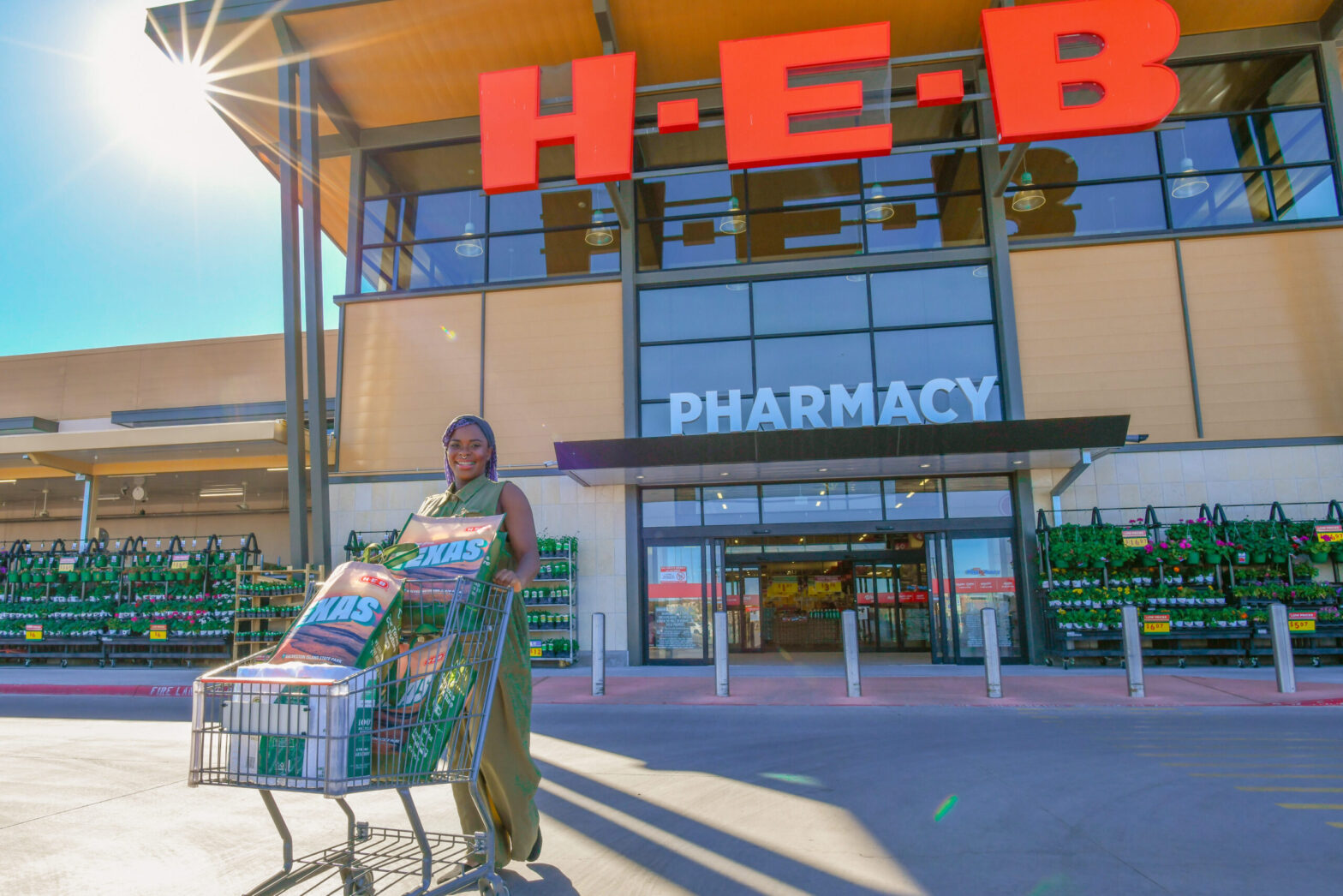 The death of a woman at the HEB warehouse leads to federal and local investigations